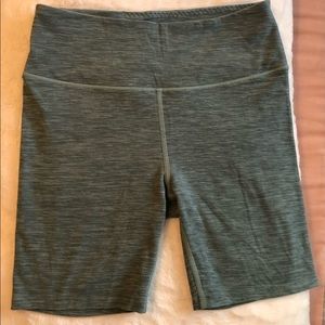 Victoria Secret Incredible Heathered 6" Bike shorts size 8
